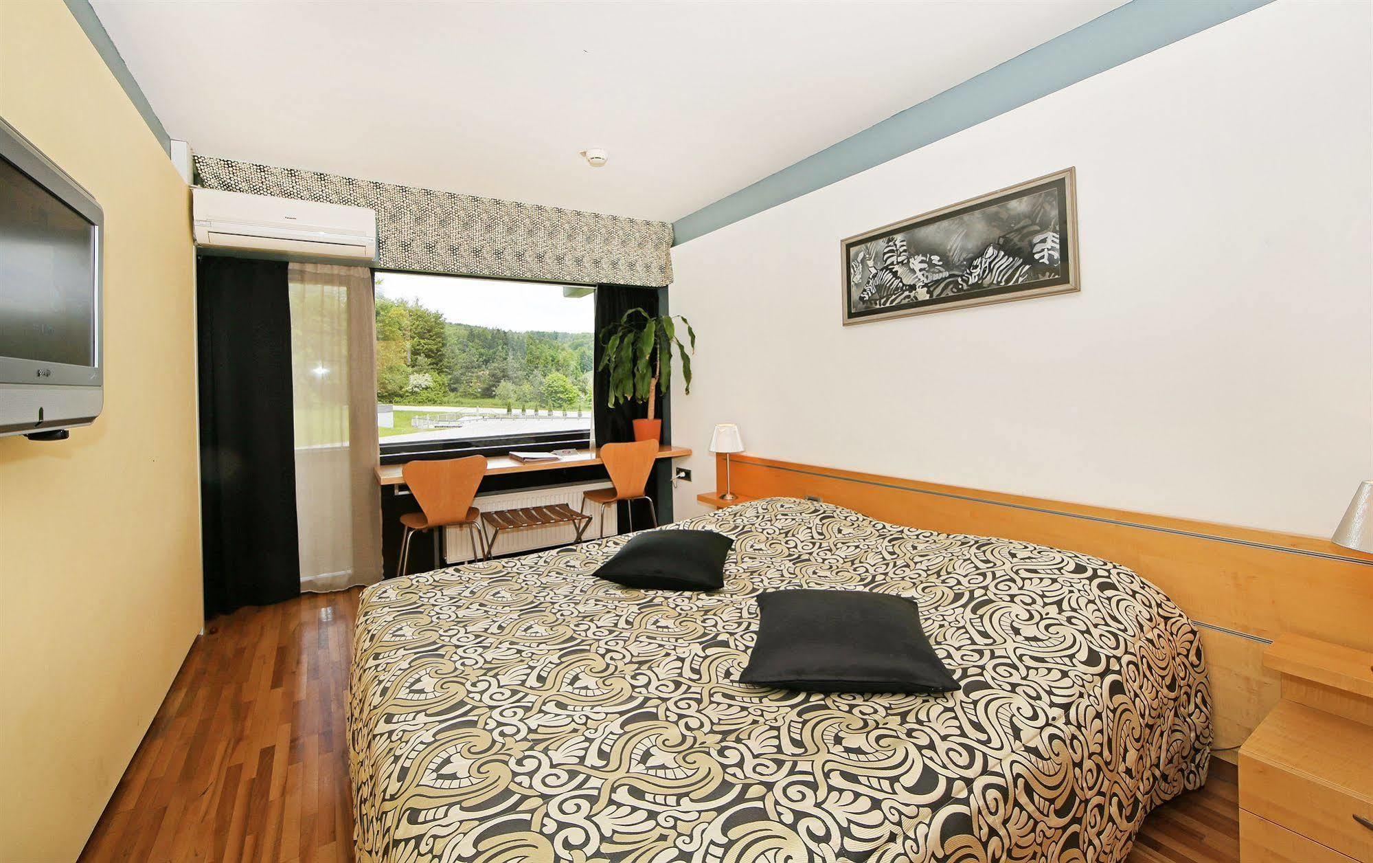 Hotel Grosuplje Dış mekan fotoğraf